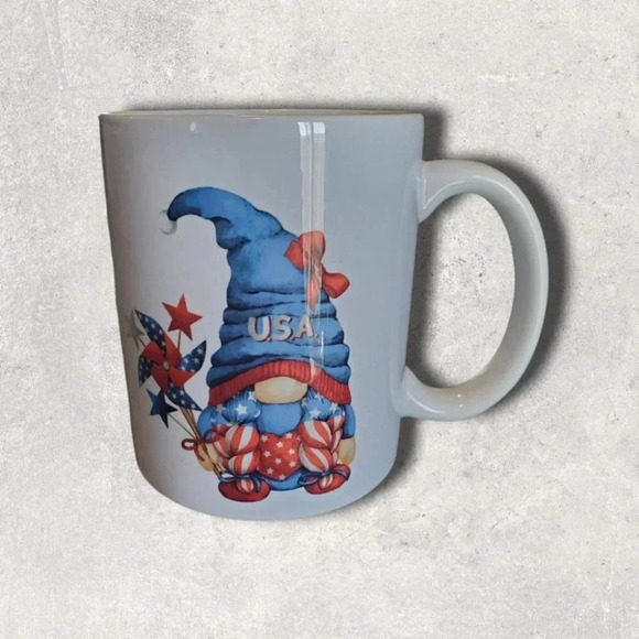 USA Pinwheel Gnomie Mug - Picture 3 of 6